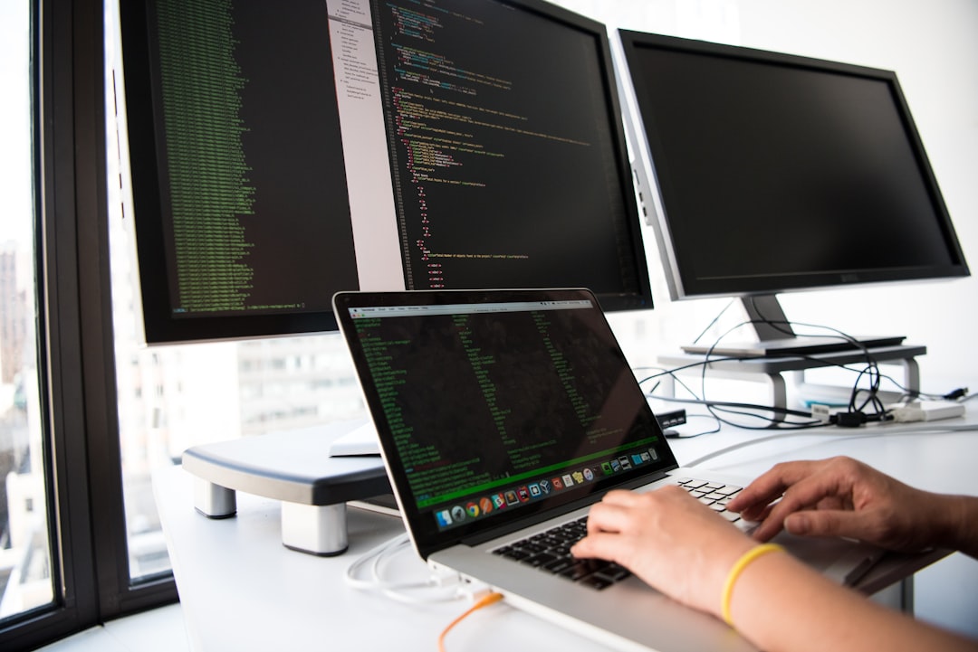 Umfassende Cybersecurity-Lösungen – Schutz vor Cyberangriffen, Malware und Datenverlust für Unternehmen und Privatkunden